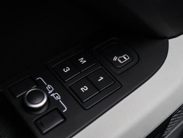 Land Rover Defender II с пробегом 2020 года, цена 4 370 000 рублей, 104400 км, внедорожник, Автокод Объявления