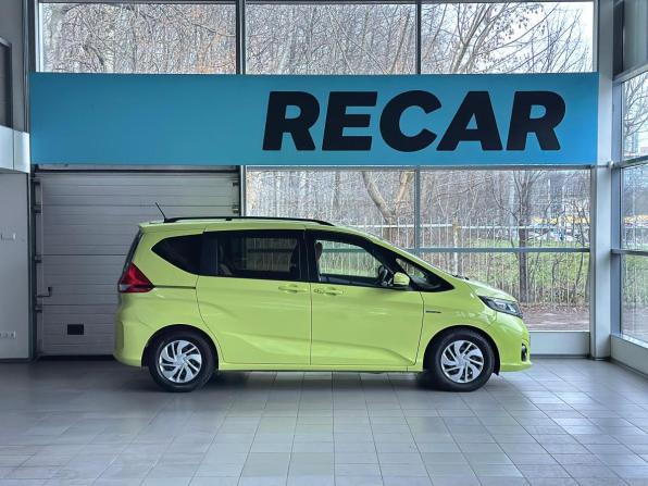 Honda Freed II с пробегом 2018 года, цена 1 500 000 рублей, 96537 км, компактвэн, Автокод Объявления