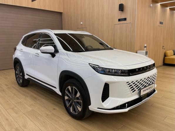 Exeed LX I Рестайлинг с пробегом 2024 года, цена 2 115 000 рублей, 7226 км, внедорожник, Автокод Объявления