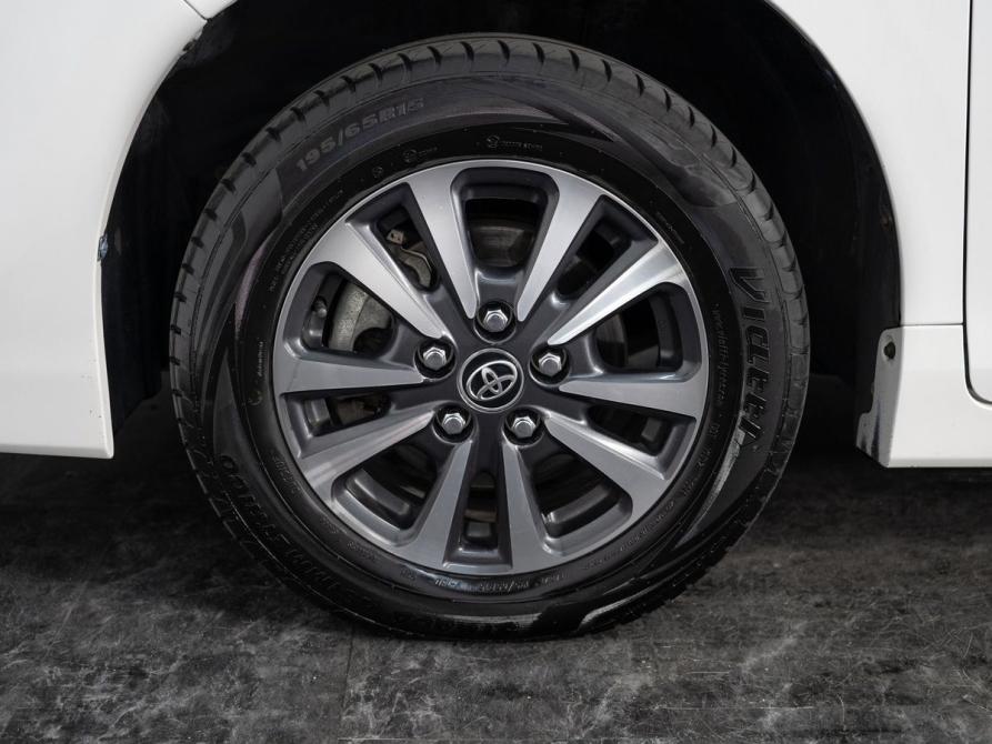 Toyota Esquire I Рестайлинг Иркутск  - изображение 22