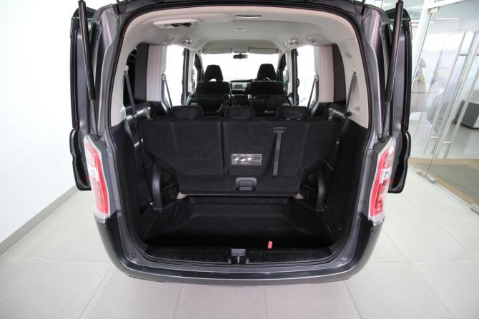 Honda Stepwgn IV Рестайлинг с пробегом 2012 года, цена 1 280 000 рублей, 292745 км, минивэн, Автокод Объявления