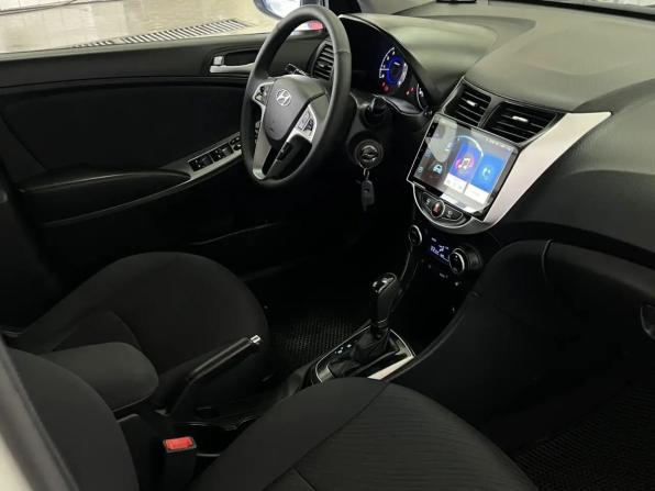 Hyundai Solaris I Рестайлинг с пробегом 2015 года, цена 1 149 000 рублей, 118344 км, седан, Автокод Объявления