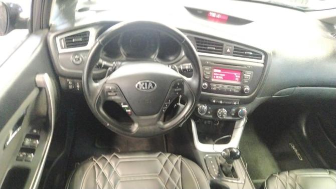 Kia Ceed II Рестайлинг с пробегом 2018 года, цена 1 299 000 рублей, 101203 км, хэтчбек, Автокод Объявления