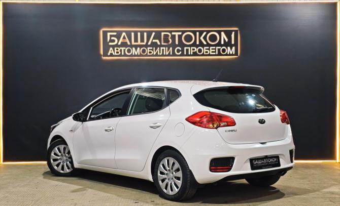 Kia Ceed II Рестайлинг с пробегом 2016 года, цена 1 219 000 рублей, 144447 км, хэтчбек, Автокод Объявления