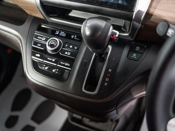 Honda Freed II Рестайлинг с пробегом 2021 года, цена 1 700 000 рублей, 71799 км, компактвэн, Автокод Объявления
