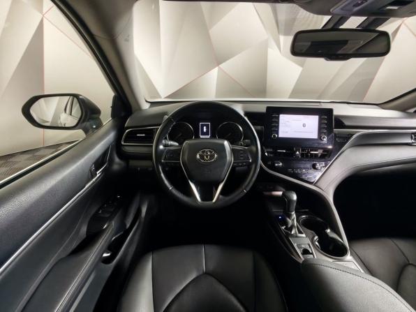 Toyota Camry VIII (XV70) Рестайлинг с пробегом 2021 года, цена 2 999 000 рублей, 52316 км, седан, Автокод Объявления