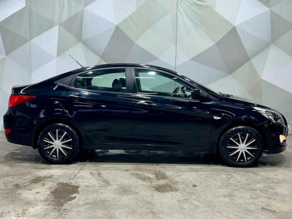 Hyundai Solaris I Рестайлинг с пробегом 2016 года, цена 950 000 рублей, 124885 км, седан, Автокод Объявления