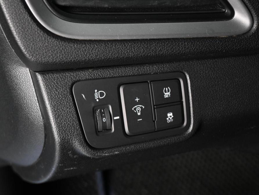 Hyundai Solaris I Рестайлинг Ростов-на-Дону  - изображение 16