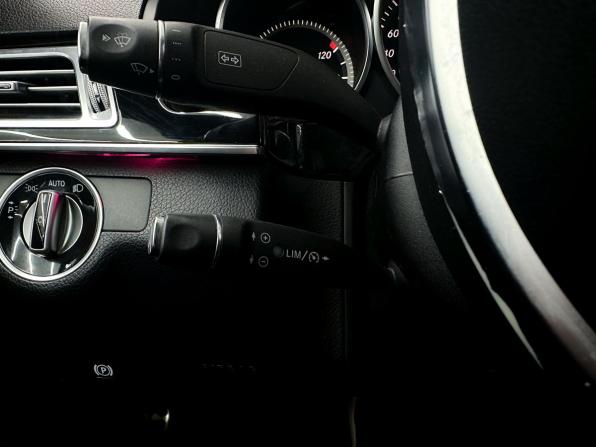 Mercedes-Benz E-Класс IV (W212 S212 C207) Рестайлинг с пробегом 2013 года, цена 1 700 000 рублей, 269567 км, седан, Автокод Объявления