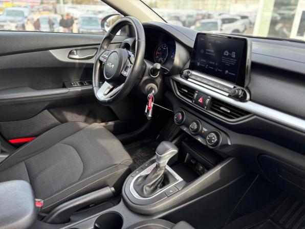 Kia Cerato IV Рестайлинг с пробегом 2021 года, цена 1 995 000 рублей, 72389 км, седан, Автокод Объявления