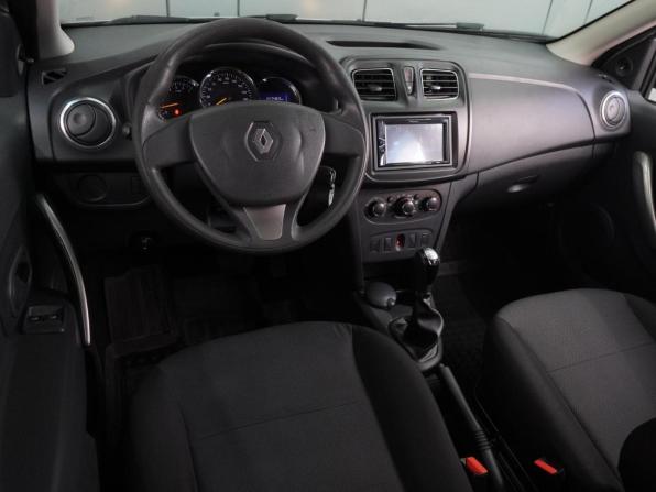 Renault Logan II с пробегом 2015 года, цена 864 000 рублей, 147483 км, седан, Автокод Объявления