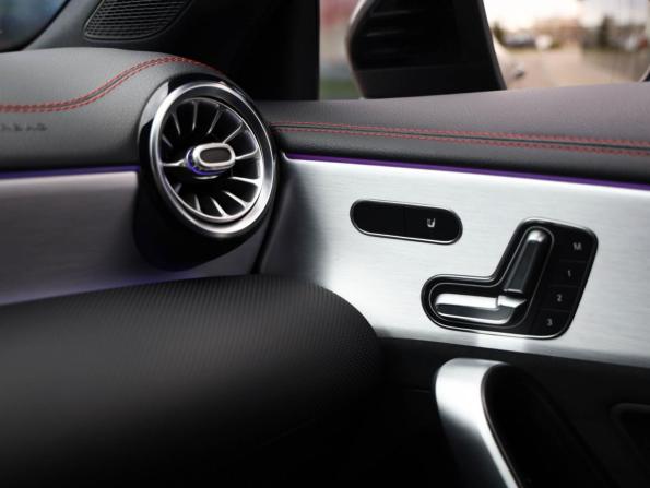 Mercedes-Benz CLA II (C118 X118) с пробегом 2020 года, цена 3 706 400 рублей, 67099 км, седан, Автокод Объявления