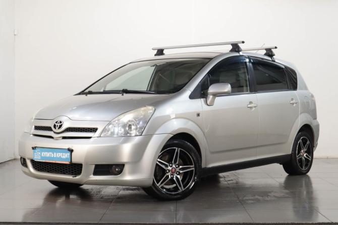 Toyota Corolla Verso I Рестайлинг с пробегом 2007 года, цена 919 000 рублей, 298000 км, компактвэн, Автокод Объявления