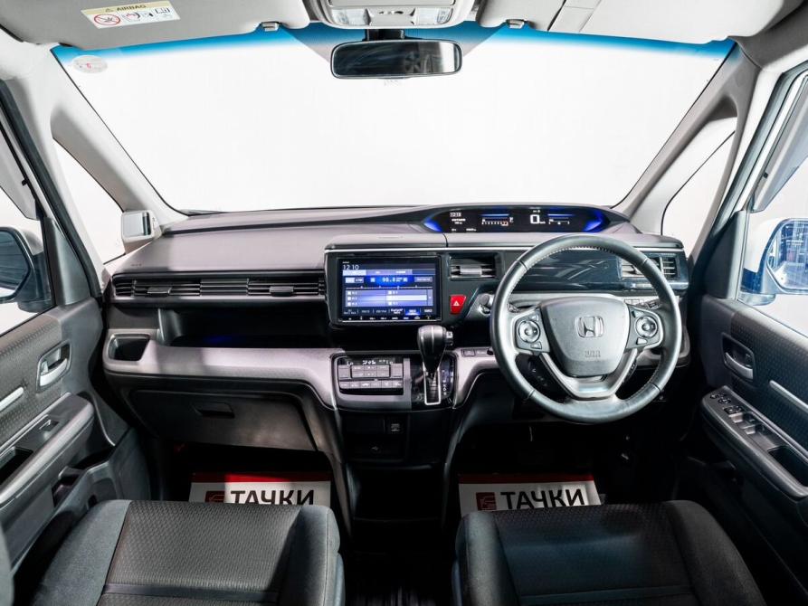 Honda Stepwgn V Рестайлинг Чита  - изображение 8