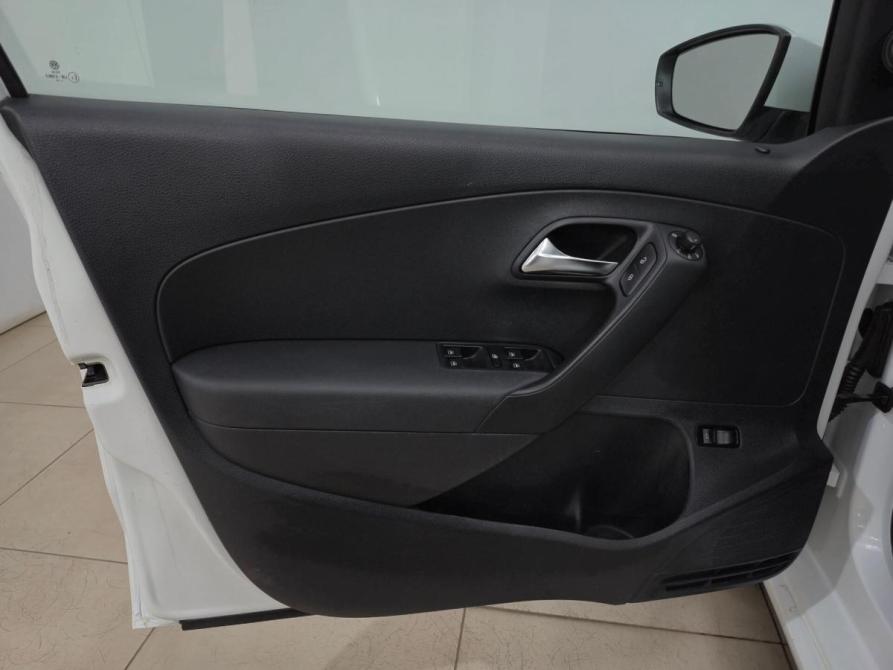 Volkswagen Polo V Рестайлинг Альметьевск  - изображение 7