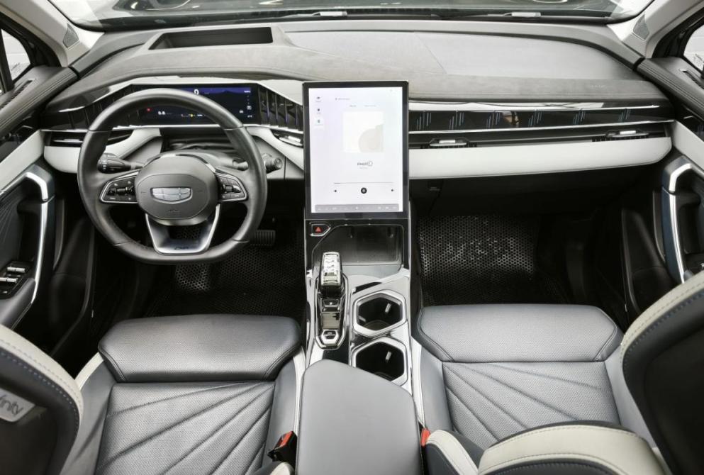 Geely Atlas II Сыктывкар  - изображение 17