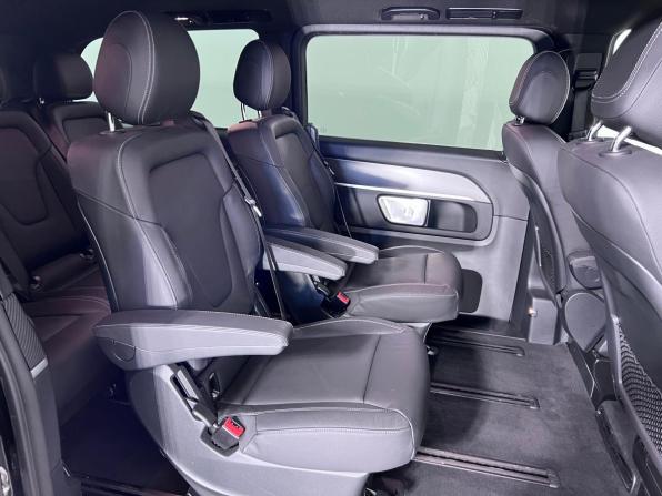 Mercedes-Benz V-Класс III (W447) Рестайлинг 2 с пробегом 2024 года, цена 10 899 000 рублей, 9692 км, минивэн, Автокод Объявления