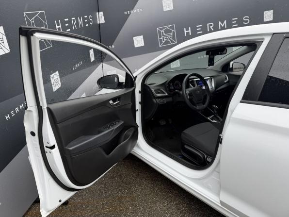 Hyundai Solaris II Рестайлинг с пробегом 2021 года, цена 1 606 000 рублей, 71749 км, седан, Автокод Объявления