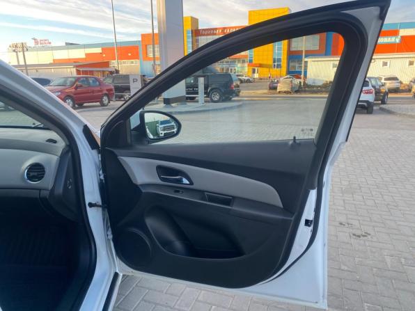 Chevrolet Cruze I Рестайлинг с пробегом 2013 года, цена 1 150 000 рублей, 51866 км, хэтчбек, Автокод Объявления