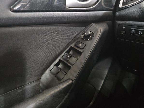 Mazda 3 II (BL) Рестайлинг с пробегом 2013 года, цена 1 025 000 рублей, 100000 км, хэтчбек, Автокод Объявления