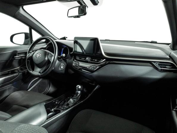 Toyota C-HR I с пробегом 2019 года, цена 1 999 700 рублей, 168032 км, внедорожник, Автокод Объявления
