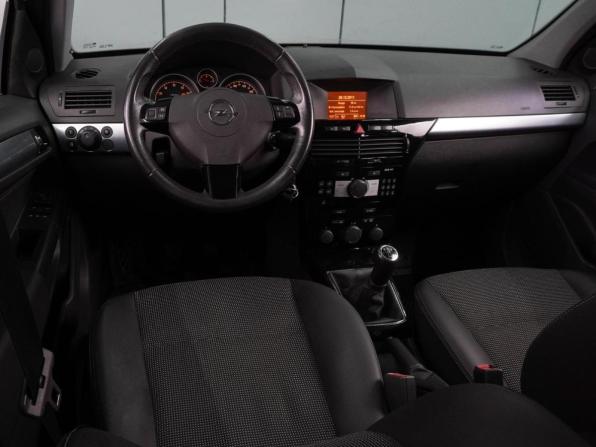 Opel Astra H Рестайлинг с пробегом 2011 года, цена 699 000 рублей, 111496 км, хэтчбек, Автокод Объявления