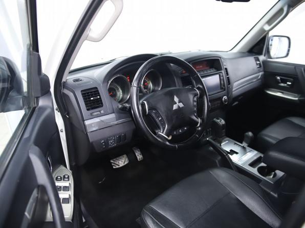 Mitsubishi Pajero IV Рестайлинг 1 с пробегом 2012 года, цена 1 350 000 рублей, 171938 км, внедорожник, Автокод Объявления