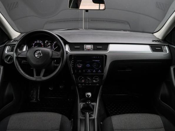 Skoda Rapid I Рестайлинг с пробегом 2018 года, цена 699 000 рублей, 447684 км, лифтбек, Автокод Объявления
