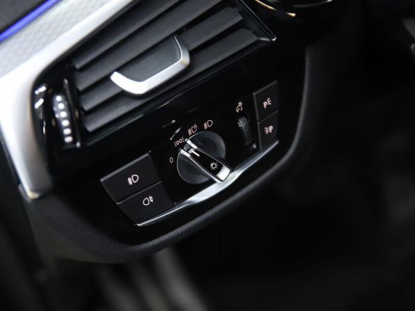 BMW 5 серии VII (G30/G31/G38) с пробегом 2018 года, цена 3 050 000 рублей, 170020 км, седан, Автокод Объявления