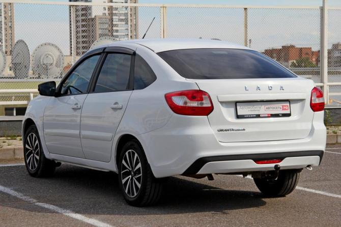 Lada (ВАЗ) Granta I Рестайлинг с пробегом 2023 года, цена 892 800 рублей, 76267 км, лифтбек, Автокод Объявления