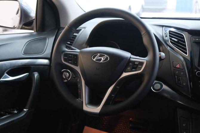 Hyundai i40 I с пробегом 2012 года, цена 1 599 000 рублей, 140000 км, седан, Автокод Объявления