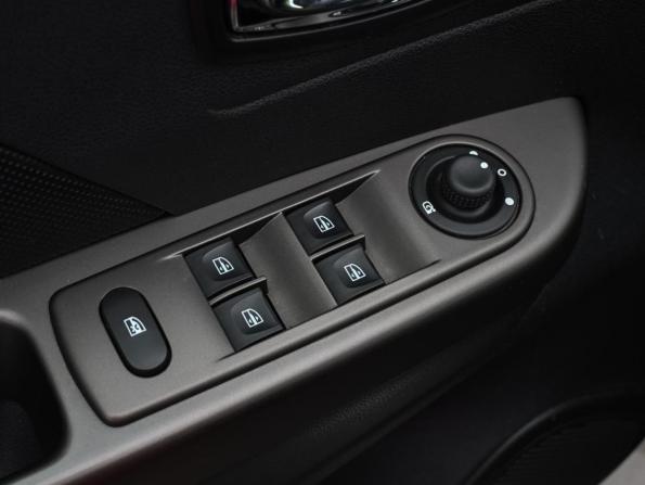 Renault Kaptur I с пробегом 2018 года, цена 1 777 000 рублей, 75307 км, внедорожник, Автокод Объявления