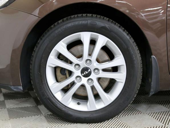 Kia Ceed II с пробегом 2014 года, цена 990 000 рублей, 250945 км, универсал, Автокод Объявления