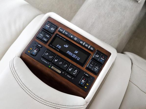 Lexus LS IV Рестайлинг 2 с пробегом 2012 года, цена 2 469 000 рублей, 214123 км, седан, Автокод Объявления