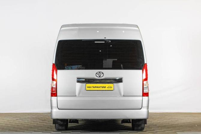 Toyota HiAce H300 с пробегом 2021 года, цена 5 149 000 рублей, 151000 км, минивэн, Автокод Объявления