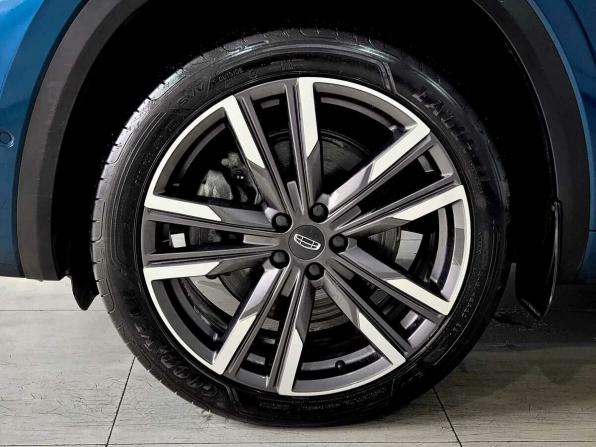 Geely Monjaro I с пробегом 2023 года, цена 3 045 000 рублей, 56011 км, внедорожник, Автокод Объявления