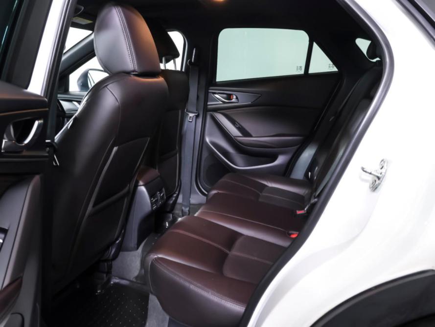 Mazda CX-4 I Рестайлинг Москва  - изображение 12