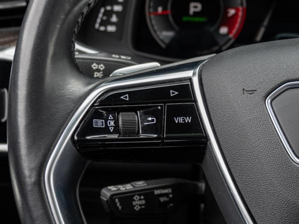 Audi A6 V (C8) с пробегом 2021 года, цена 4 520 000 рублей, 41504 км, седан, Автокод Объявления