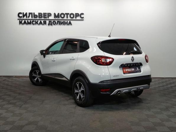 Renault Kaptur I с пробегом 2019 года, цена 1 530 000 рублей, 70100 км, внедорожник, Автокод Объявления