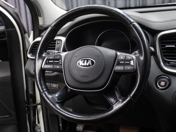 Kia Sorento III Prime Рестайлинг с пробегом 2018 года, цена 2 198 000 рублей, 272443 км, внедорожник, Автокод Объявления