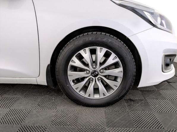 Kia Ceed II Рестайлинг с пробегом 2018 года, цена 1 350 000 рублей, 140589 км, универсал, Автокод Объявления