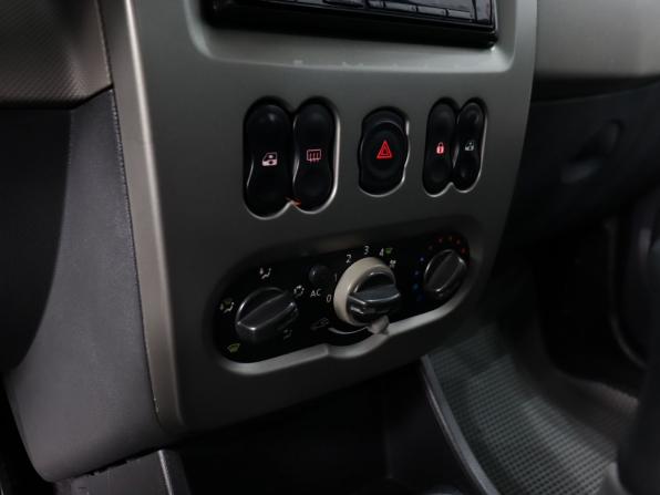 Renault Sandero I с пробегом 2011 года, цена 530 000 рублей, 257011 км, хэтчбек, Автокод Объявления
