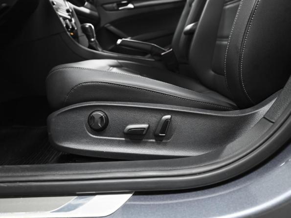 Volkswagen Passat (North America and China) II (NA Market) с пробегом 2021 года, цена 3 498 000 рублей, 16374 км, седан, Автокод Объявления