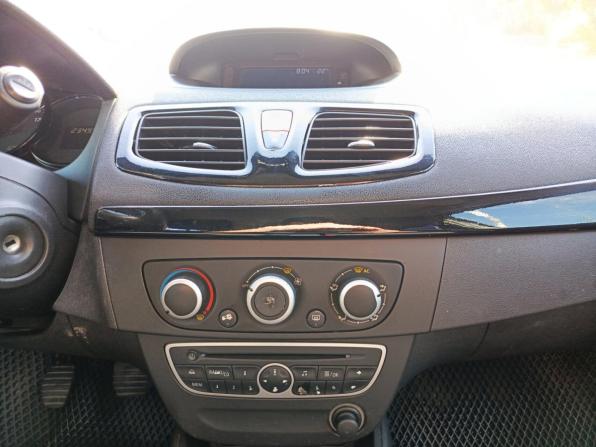 Renault Fluence I с пробегом 2011 года, цена 595 000 рублей, 234994 км, седан, Автокод Объявления