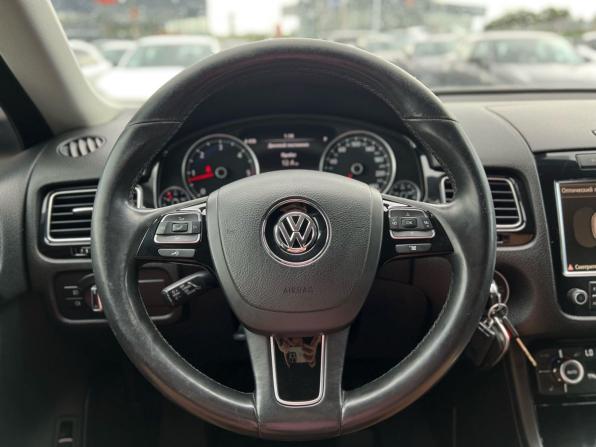 Volkswagen Touareg II с пробегом 2011 года, цена 1 790 000 рублей, 255701 км, внедорожник, Автокод Объявления