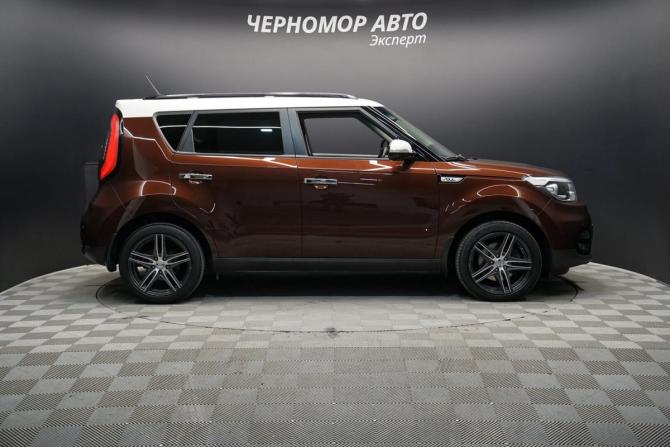Kia Soul II Рестайлинг с пробегом 2018 года, цена 1 665 000 рублей, 173800 км, хэтчбек, Автокод Объявления