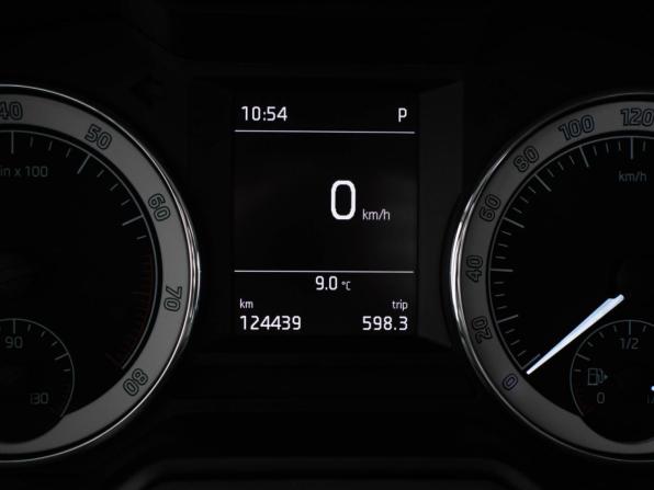Skoda Octavia III (A7) с пробегом 2016 года, цена 1 627 000 рублей, 124407 км, лифтбек, Автокод Объявления