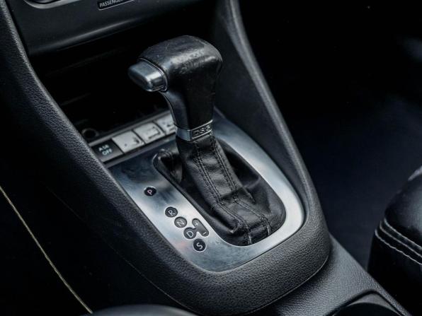 Volkswagen Golf VI с пробегом 2010 года, цена 625 000 рублей, 230202 км, хэтчбек, Автокод Объявления