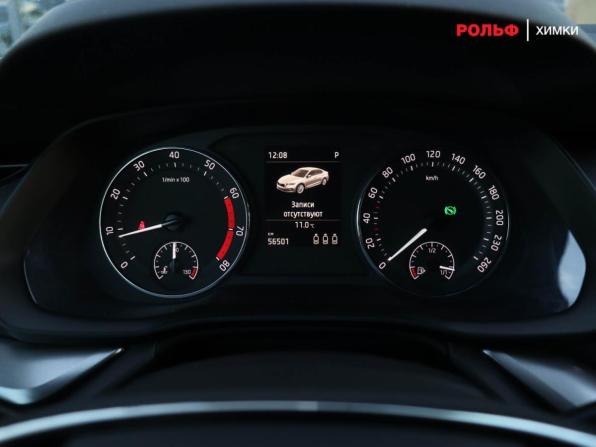 Skoda Octavia IV (A8) с пробегом 2022 года, цена 2 490 000 рублей, 56498 км, лифтбек, Автокод Объявления