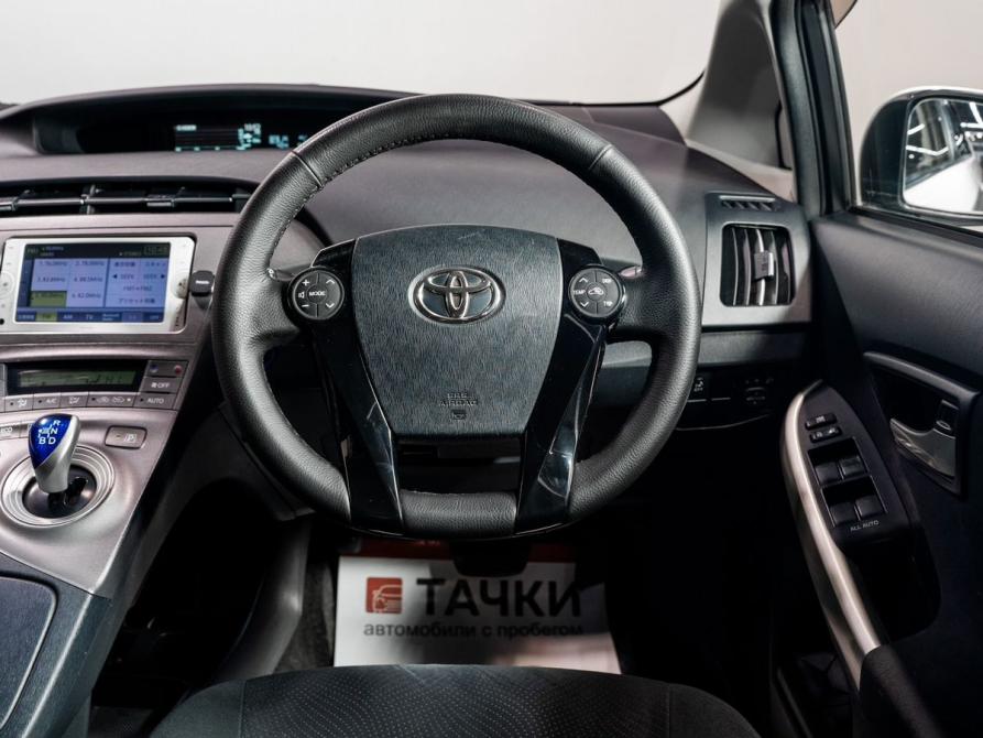 Toyota Prius III Рестайлинг (XW30) Чита  - изображение 8